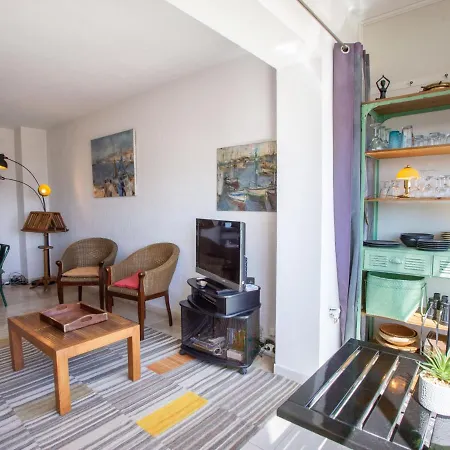 Apartment Le Clinfoc By Interhome Hyeres